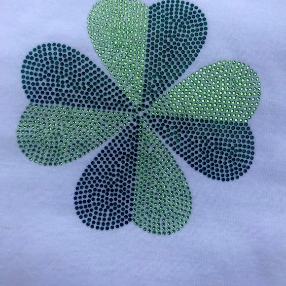 🌈🍀 Shamrock Encrusted T-Shirt🍀 - Picture 2 of 8